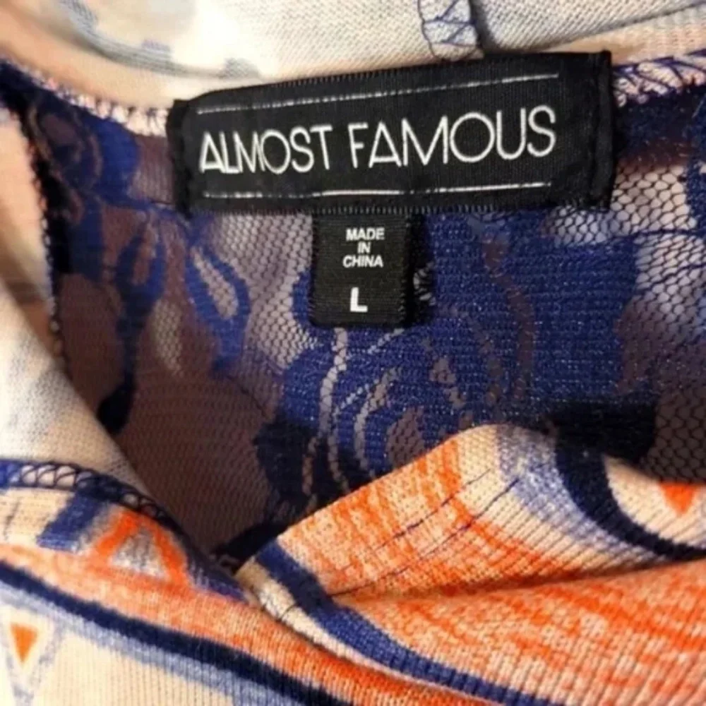 Boho Pattern Hoodie with Open Lace back panel - Picture 9 of 10